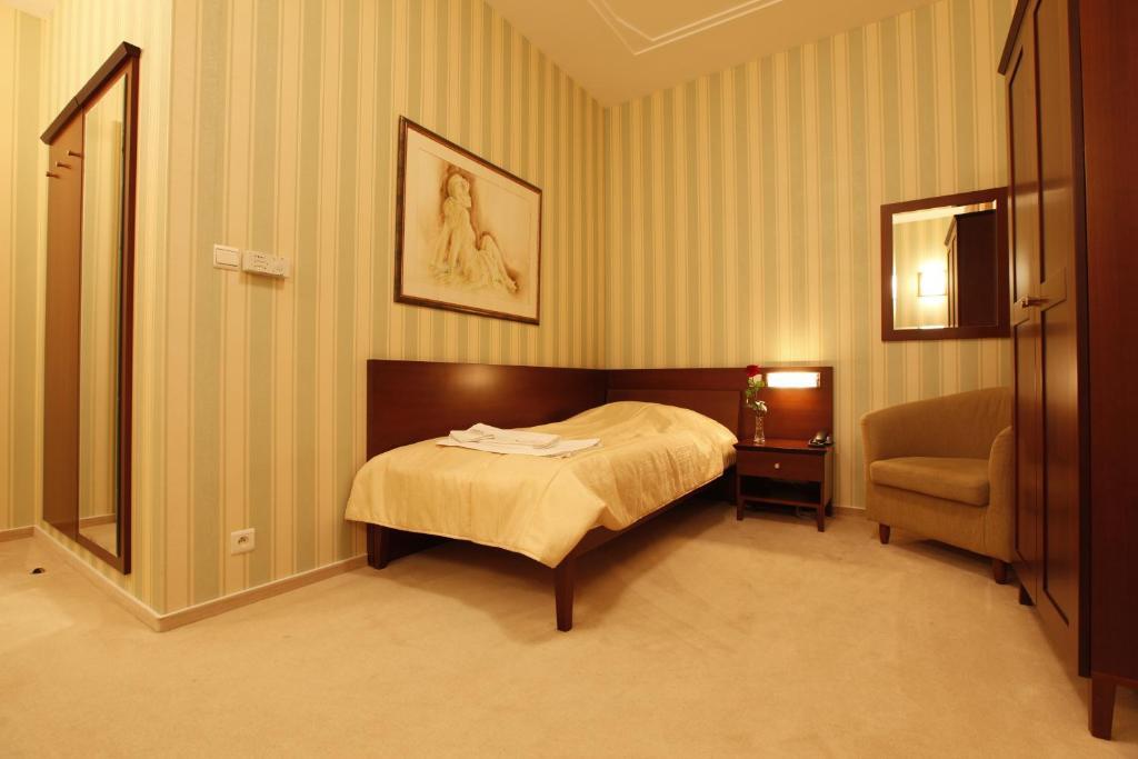 Hotel Sandor Pavillon Piest'any Chambre photo
